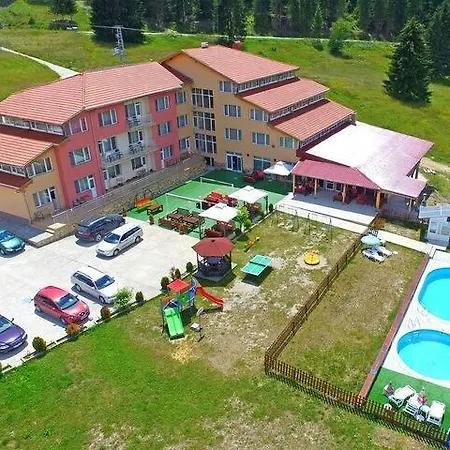 Family Sia * Сърница